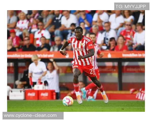 柏林赫塔保级成功！重返德甲赛场！