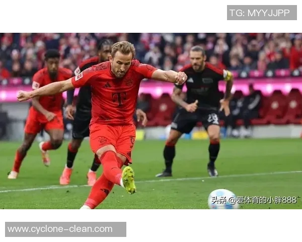 拜仁逼平柏林,积分榜上波动明显——德甲赛季进入白热化阶段 拜仁逼平柏林,积分榜上波动明显——德甲赛季进入白热化阶段