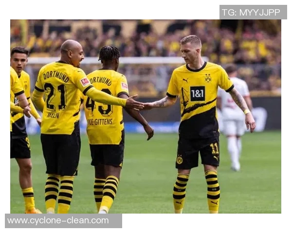 多特主场大胜科隆,强势向德甲冠军发起冲击! 多特主场大胜科隆,强势向德甲冠军发起冲击!