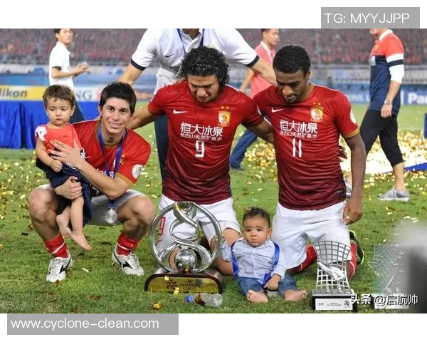 广州恒大主场力克对手，成功晋级亚冠八强赛