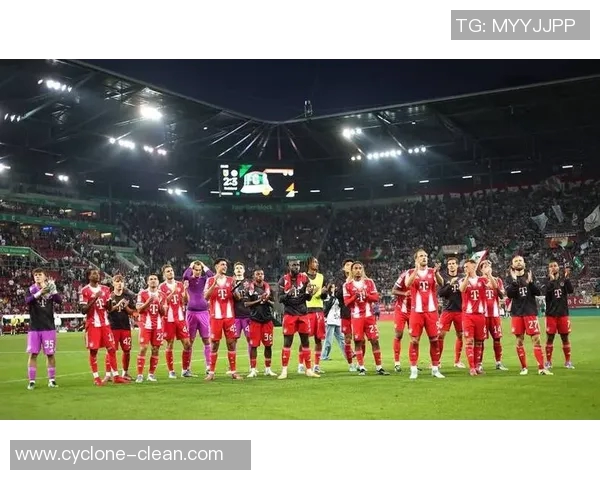 科隆主场力克汉堡，成功保级德甲席位，球迷欢呼连连