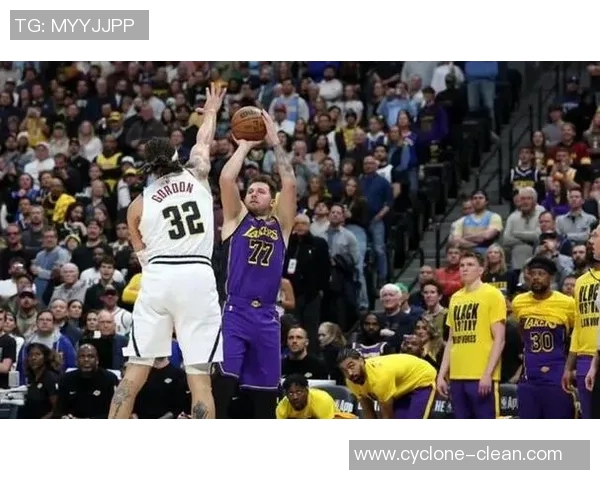 快船队惨败,与湖人队抢七决战 快船队惨败,与湖人队抢七决战