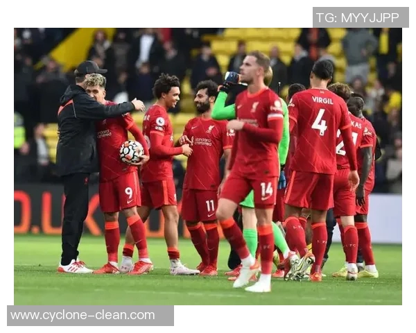 利物浦主场作战爆冷负于狼队,英超冠军悬念再添波澜