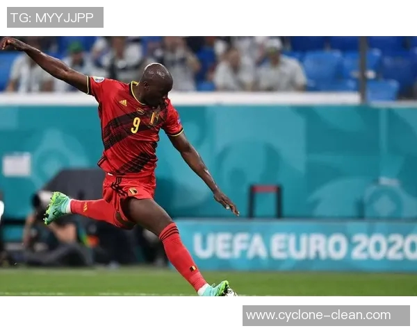 卢卡库:代表比利时国家队出战荷兰比赛,表现可圈可点 卢卡库:代表比利时国家队出战荷兰比赛,表现可圈可点