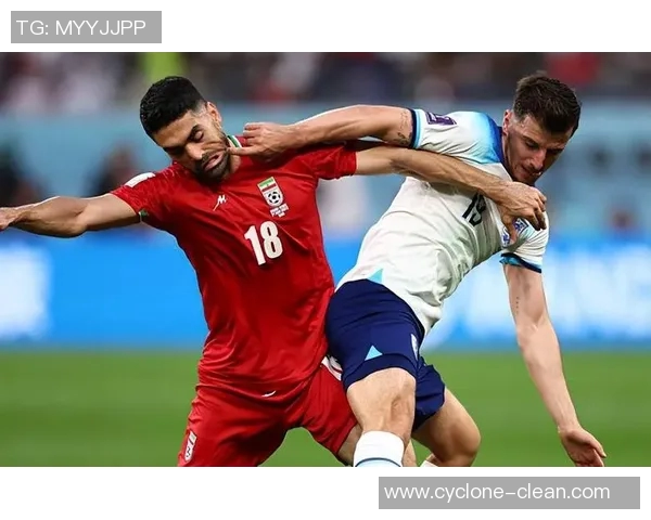 英格兰足球队在世界杯赛场夺冠，球迷欢欣鼓舞！