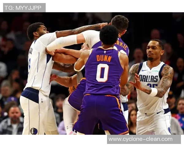 热火队内部纷争,头号球星遭解雇——背后的真相与启示 热火队内部纷争,头号球星遭解雇——背后的真相与启示